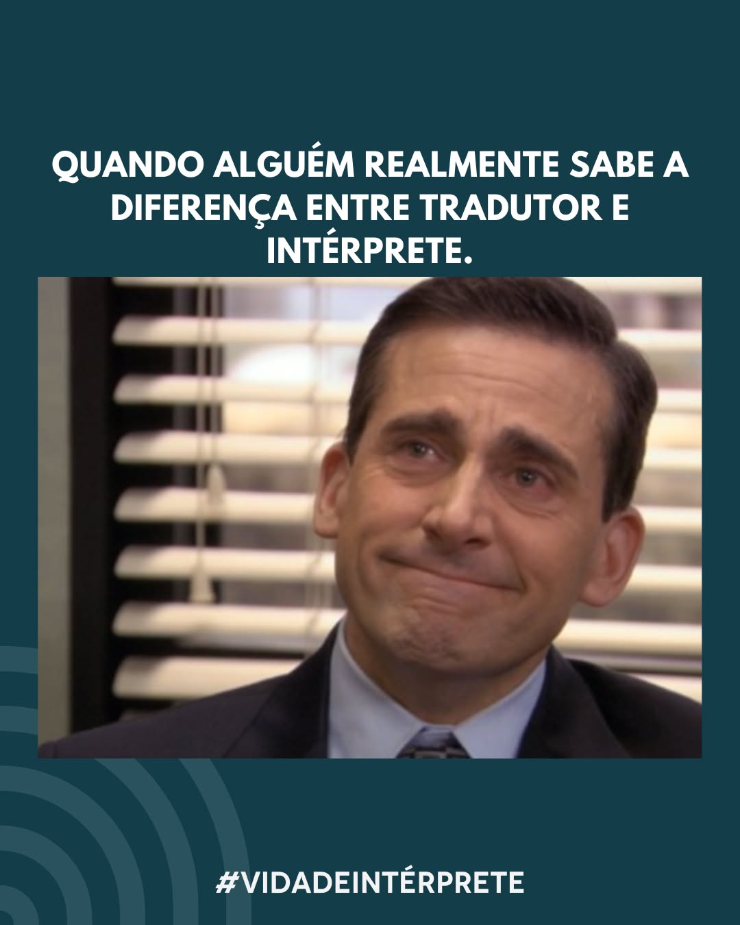 É raro, mas acontece! E quando acontece, ah, a gente fica até emocionado. Brincadeiras à parte, nem todo mundo sabe a diferença entre tradutor e intérprete — e tá tudo bem! Ambos são essenciais para conectar culturas e tornar o mundo mais acessível. 🌍💬📚
Nas suas plataformas profissionais (site e redes sociais) você comunica como é a sua profissão e o serviço que você oferece?
#InterpreterMeme #VidaDeIntérprete