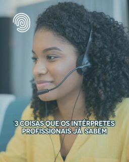 Ser um intérprete de excelência vai muito além do domínio de idiomas; exige uma visão estratégica sobre o mercado em que atuamos. Para prosperar em uma carreira tão competitiva, precisamos olhar para fora da cabine e entender que o sucesso profissional também depende de como nos posicionamos como parceiros de negócios. Reunimos aqui três pilares essenciais para você elevar seu patamar no mercado de conferências.

1) Você não está sozinho 

Muitas vezes sentimos que a luta por orçamentos justos é uma batalha solitária. Mas a verdade é que o desafio da comoditização — aquele esforço do mercado para transformar serviços de elite em "produtos de prateleira" baratos — afeta os mais diversos setores.

A pressão para reduzir custos é global, mas a resposta deve ser coletiva. Não tente enfrentar gigantes sozinho. Instituições como a APIC e a AIIC existem para garantir que o nosso valor não seja nivelado por baixo. A nossa força está na união da classe, o valor individual é protegido pela ação coletiva.

2) Domine o idioma que não está no seu currículo: o "Business"

Você fala três, quatro línguas com fluidez, mas sabe falar o "idioma dos negócios"? Especialmente em mercados competitivos como o asiático, a competência técnica é apenas o pré-requisito. O que fecha o contrato é a confiança.

Em vez de focar apenas no que você faz, foque no que o cliente ganha. Entenda as dores dele, os riscos que ele corre se a comunicação falhar e o que significa um evento de sucesso para ele. Quando você fala a língua dos resultados, seu argumento de venda deixa de ser um gasto e se torna um investimento estratégico.

3) Venda-se com a mesma excelência que você interpreta

Na cabine, a preparação é tudo: estudamos glossários e dominamos terminologias antes de abrir o microfone. Nas vendas, a lógica deve ser a mesma. Você não pode "improvisar" seu valor quando o telefone toca ou a reunião começa.

Ter seus argumentos de venda e sua proposta de valor na ponta da língua é tão vital quanto o vocabulário técnico. O ciclo de vendas de um profissional de sucesso nunca termina; ele é constante. Prepare seu "pitch" com o mesmo rigor que prepara uma conferência médica. A sorte favorece o intérpre